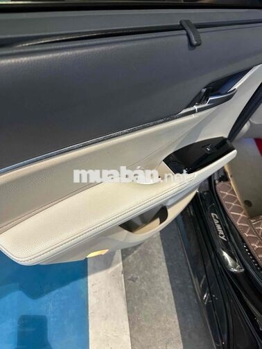 Toyota Camry 2.5 Q 2021 Đen Thái Lan