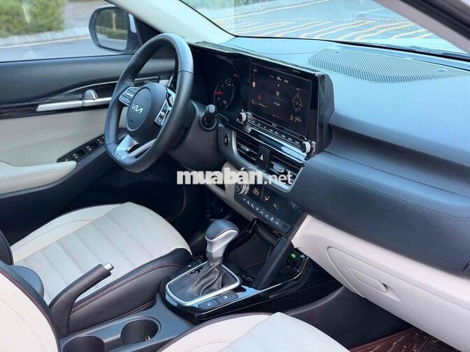 KIA SONET 1.5 PREMIUM 2024 Trắng 17.000 km