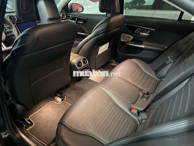 Mercedes-Benz C300 2023 V1 Siêu Lướt Chính Hãng