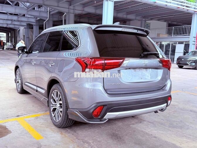 Mitsubishi Outlander 2.0L Premium 2018 Xám