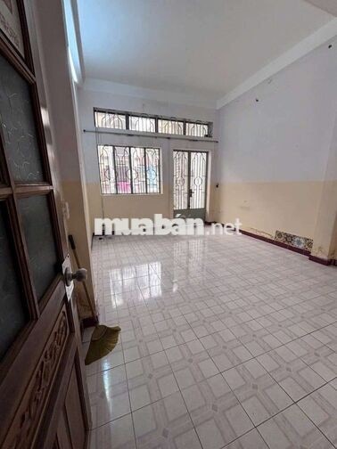 nhà cho thuê đường xe tải thông 