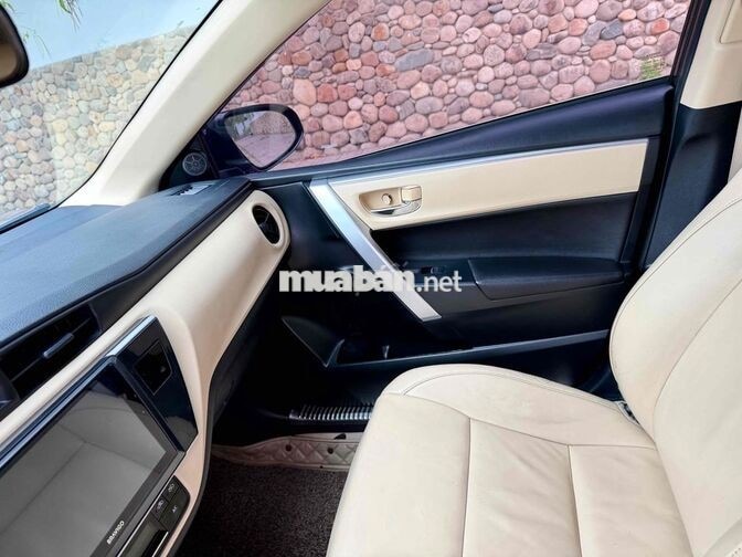 Toyota Corolla Altis 1.8G 2019 Số tự động