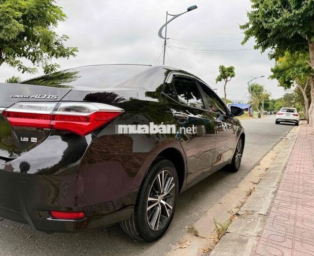 Toyota Corolla Altis 1.8G 2019 Số tự động