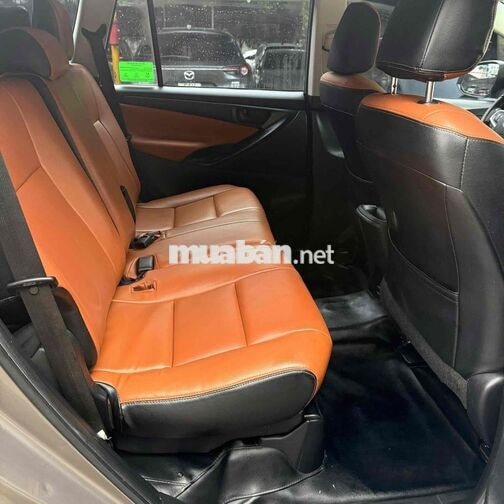 Toyota Innova E 2019 Số sàn Xám 7 chỗ