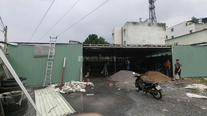 Mặt bằng 2 mặt hẻm 6m 1000m2 kho 350m2 giá 25tr