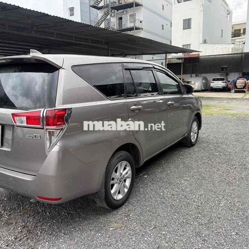 Toyota Innova E 2019 Số sàn Xám 7 chỗ