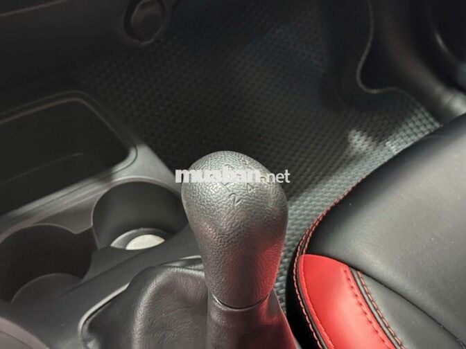 Mitsubishi Attrage 2024 Số sàn Trắng 32.000 km