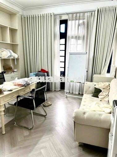 Chính chủ cho thuê nhà mặt phố 110 Tuệ Tĩnh