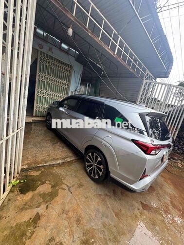 Toyota Veloz 2022 Top Bạc