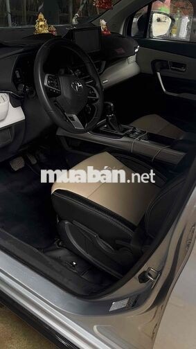 Toyota Veloz 2022 Top Bạc