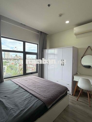 Cho thuê căn hộ 2 phòng ngủ Monarchy- Full nội thất - 75m2