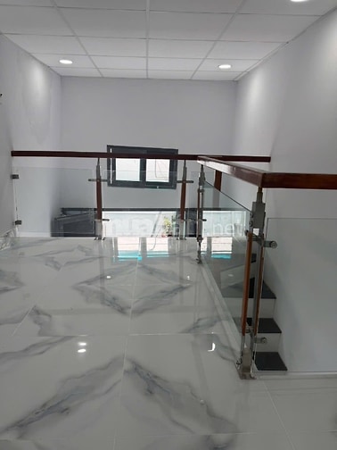 CHÍNH CHỦ BÁN NHÀ Q7 CHỈ 870 TRIỆU CÁCH MẶT TIỀN 98 NGUYỄN THỊ THẬP Q7