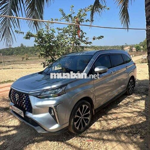 Toyota Veloz 2022 Top Bạc