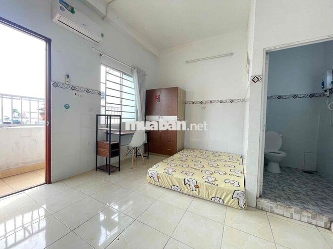 CHO THUÊ CĂN HỘ STUDIO BAN CÔNG - KẾ BÊN EMART PHAN VĂN TRỊ