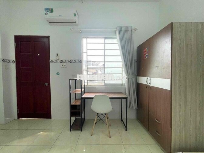 CHO THUÊ CĂN HỘ STUDIO BAN CÔNG - KẾ BÊN EMART PHAN VĂN TRỊ