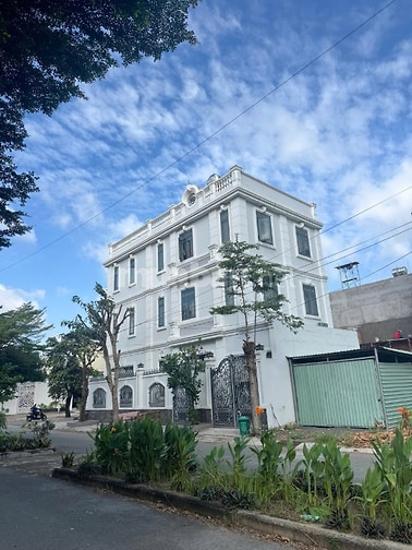 Bán nhà biệt thự 8x20m đường Bưng Ông Thoàn, Phú Hữu, Quận 9 cũ giá rẻ