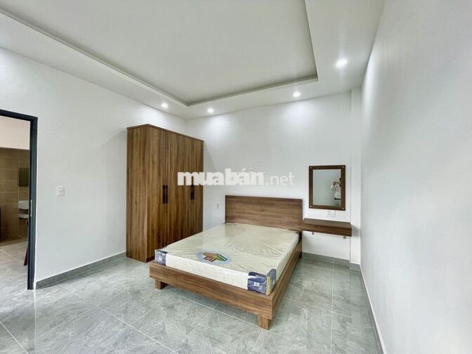 CHO THUÊ CĂN HỘ 1 PHÒNG NGỦ CÓ CỬA SỔ LỚN GẦN NGAY NGÃ NĂM ĐẠI HỌC GIÁ