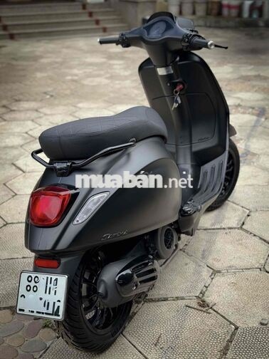 Vespa Sprint 125 Notte 2019 Đen nhám có góp