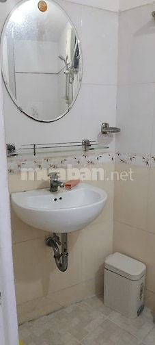 Cho thuê 1 phòng  máy lạnh ,giờ giấc 