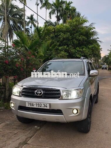 Toyota Fortuner 2009  máy dầu
