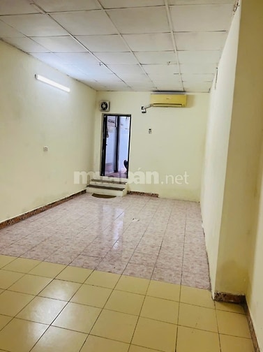 Bán nhà tập thể P110 C3 Kim Liên, giá 3 tỷ có thương lượng