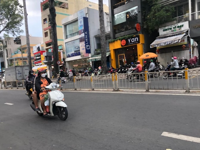 Toà CHDV - 8 tầng - MT Nguyễn Tri Phương, Q.10 - NHỈNH 30T, HĐT: 130Tr