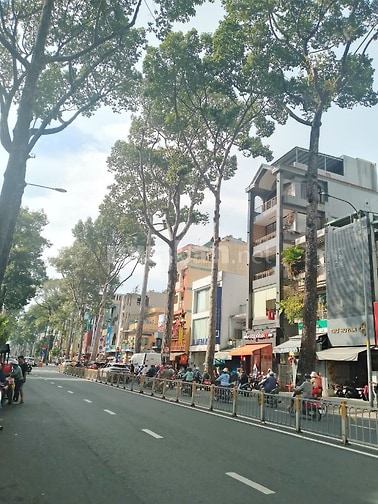 Toà CHDV - 8 tầng - MT Nguyễn Tri Phương, Q.10 - NHỈNH 30T, HĐT: 130Tr