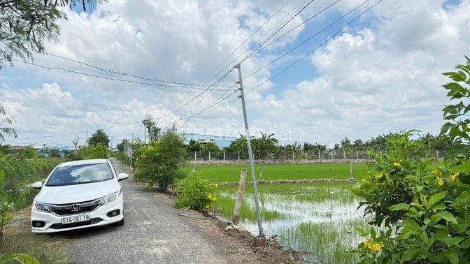 Chính chủ bán gấp nền đất thổ đô thị, giá rẻ so với khu vực, tl mạnh
