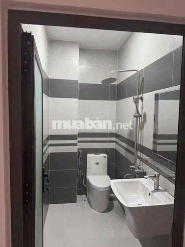 Cho Thuê Nhà DT 220m2 1Trệt 1Lửng 3Lầu 4Pn 5Wc Hẻm Ôtô