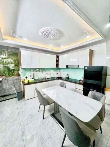 Cho Thuê Nhà DT 220m2 1Trệt 1Lửng 3Lầu 4Pn 5Wc Hẻm Ôtô