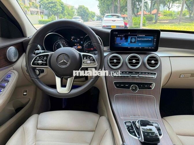 Mercedes C200 Exclusive 2020 Trắng 34.000 miles