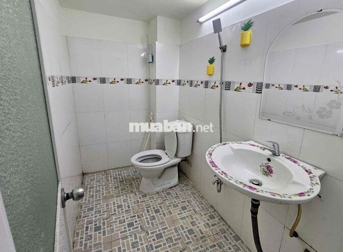 Cho thuê nhà Đường 14 BHHA 2PN 2WC