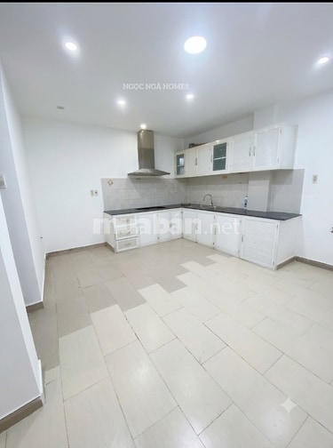 Bán nhà bình trị đông- tên lửa 75m2 4pn đường 6m ,shr,hoàn công