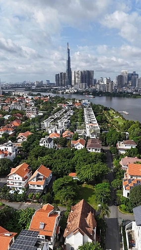 CHUYỂN NHƯỢNG BIỆT THỰ HỒ BƠI KHU COMPOUND 153/3 NGUYỄN VĂN HƯỞNG - QU
