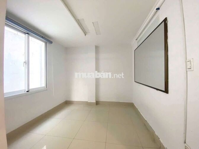 Văn Phòng Tadaland tại Biệt thự số 8, Đường số 14,BThạnh, chuyênnghiệp