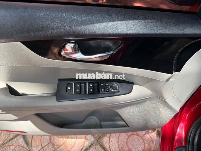 Kia Cerato Số tự động 5 chỗ màu Đỏ