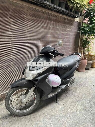 Yamaha Xe tay ga màu Đen