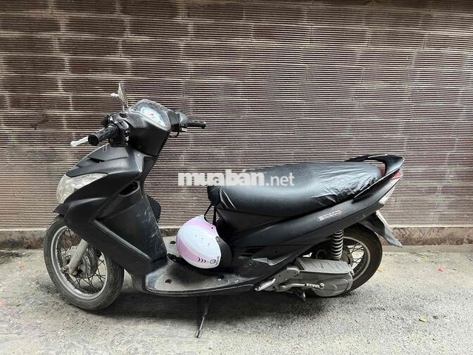 Yamaha Xe tay ga màu Đen
