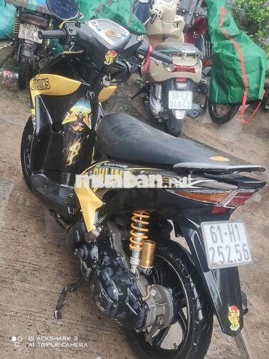 Yamaha Luvias GTS 2015 vàng biển dễ thương 