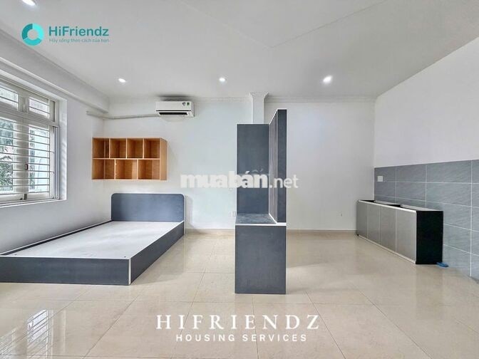 Khai trương studio ban công 40m2 ở được 3-4 người giá hạt dẻ