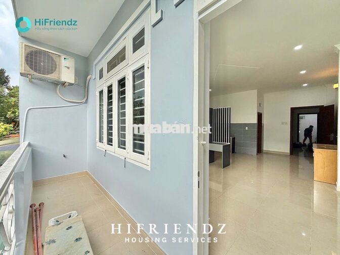 Khai trương studio ban công 40m2 ở được 3-4 người giá hạt dẻ