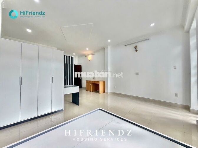 Khai trương studio ban công 40m2 ở được 3-4 người giá hạt dẻ