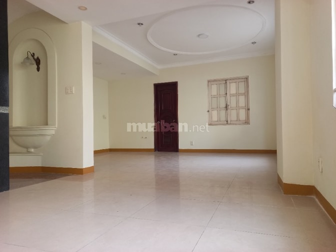 Cho thuê mặt bằng lối đi riêng MT Phan bội châu Bình thạnh 25 triệu.