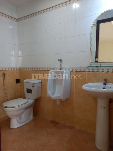 Cho thuê mặt bằng lối đi riêng MT Phan bội châu Bình thạnh 25 triệu.