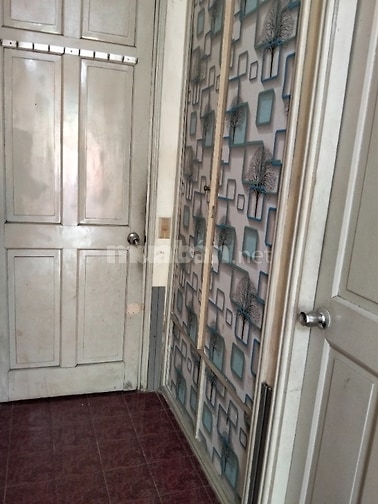 Cho sinh viên hoặc nhân viên thuê phòng rộng , giá rẻ