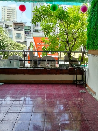 Cho sinh viên hoặc nhân viên thuê phòng rộng , giá rẻ