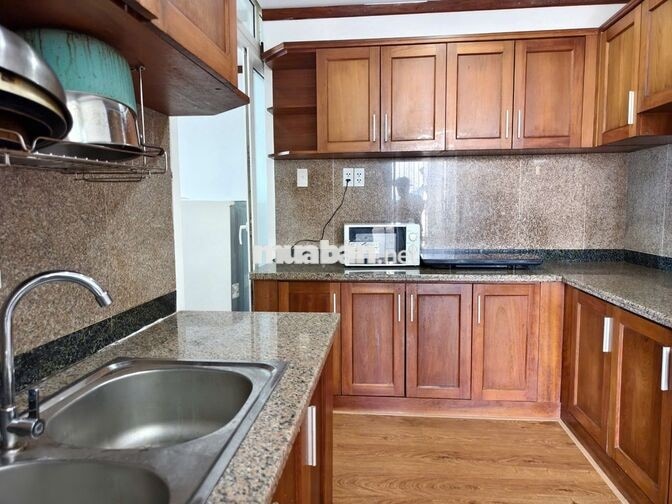 CHO THUÊ *** 1 CĂN GÓC 3 PHÒNG NGỦ – 117M² – FULL NỘI THẤT