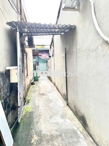 Cho Thuê Phòng Trọ Giá Bình Dân ( Trên lầu ) gần chợ Lạc Quang Q12