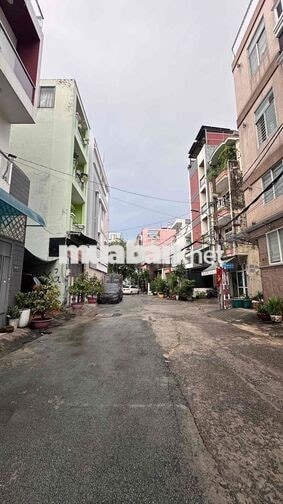 Cho Thuê Nhà Đối Diện Aeon Tân Phú - DT 4x13m 1 Trệt 1 Lửng Đúc - 9Tr