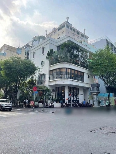 Cho thuê nhà Góc 2MT: 19 Lê Thành Tôn_Thái Văn Lung Q1_DT:15m x35m